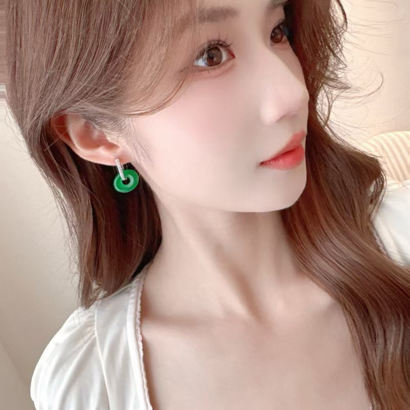 S925 Retro Green Chalcedony Ping An Kou Earrings - Chic and Versatile