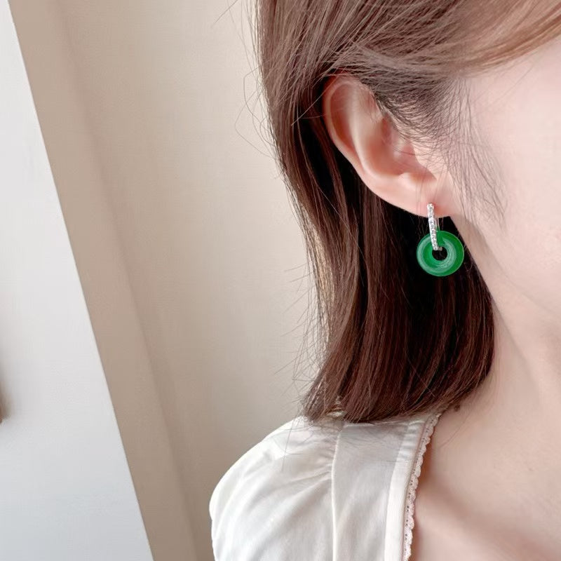 S925 Retro Green Chalcedony Ping An Kou Earrings - Chic and Versatile