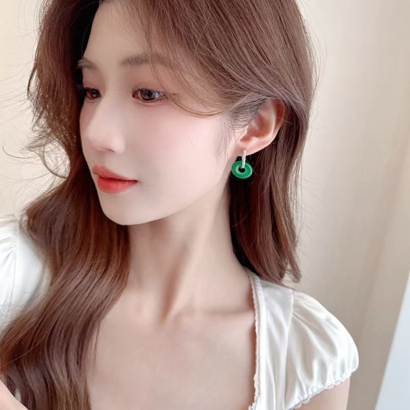 S925 Retro Green Chalcedony Ping An Kou Earrings - Chic and Versatile