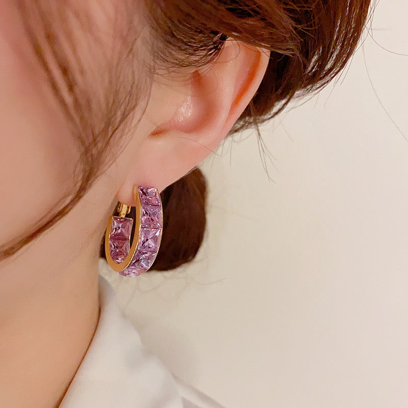 E06 Ultra-flash purple zircon geometric ear studs